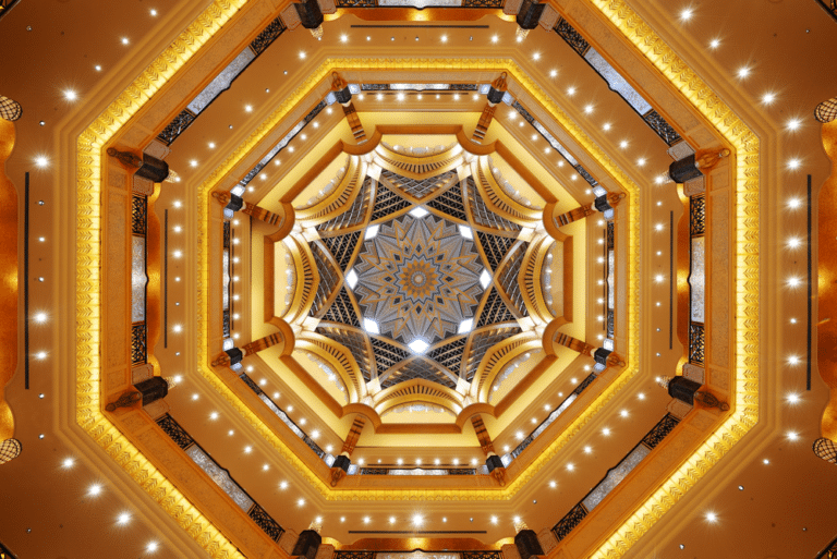 emiarates palance hotel interior